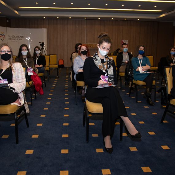 Zašto mladim ljudima treba Savjet?