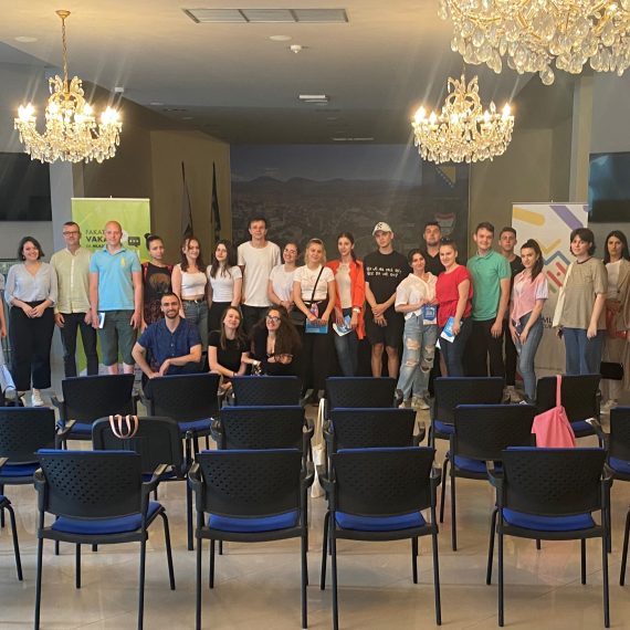 “Samo zajedno možemo djelovati za dobrobit svih!” – Razgovoruša u Bugojno