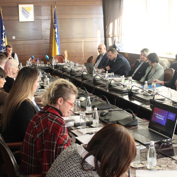 U KORAK S MLADIMA KA PRVOJ STRATEGIJI PREMA MLADIMA U FBIH!
